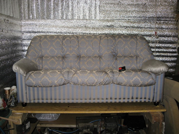 Белоомут - обивка диванов, материал флок на флоке