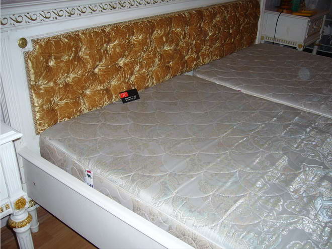 Телецентр - обивка кроватей, материал нубук