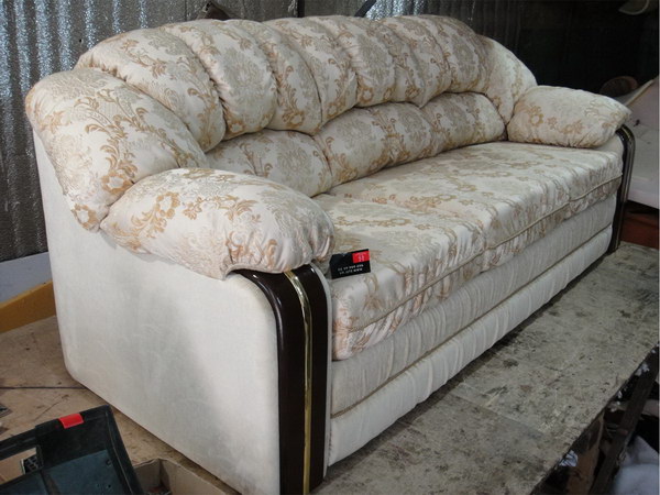 Бачуринская - обивка диванов, материал рококо
