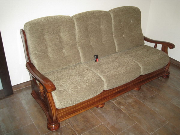 Трубная - обивка диванов, материал кожзам