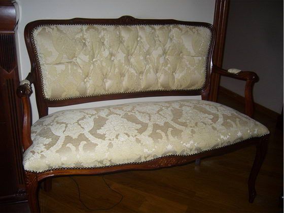 Белая дача - обивка диванов, материал кожа