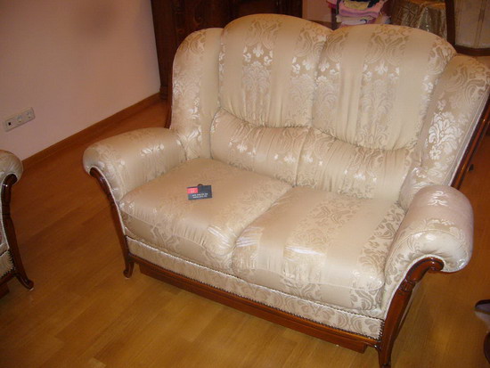 Михнево - обивка стульев, материал букле