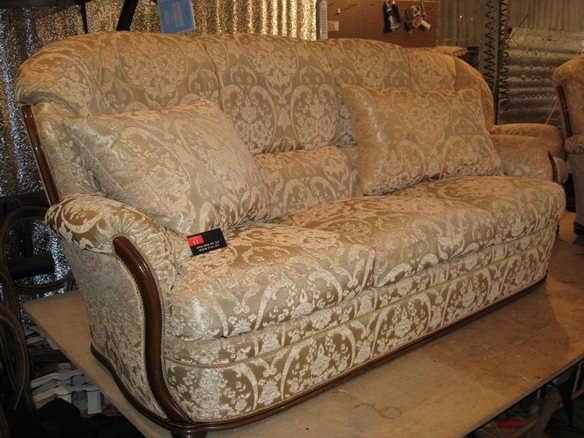 Щелково - обшивка диванов, материал нубук