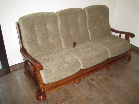 Баррикадная - обшивка диванов, материал скотчгард