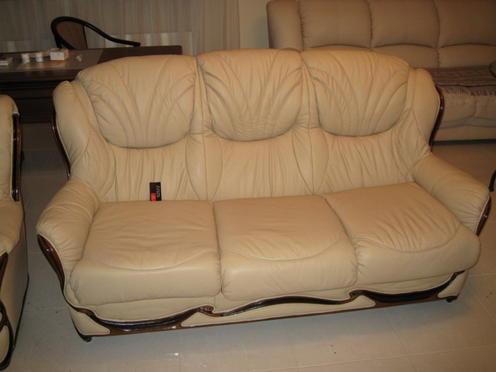Белая дача - обшивка диванов, материал рококо