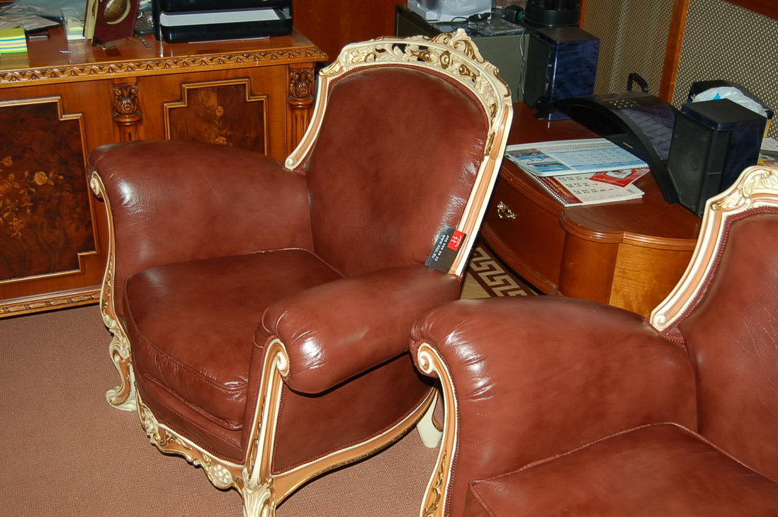 Белокаменная - обшивка стульев, материал микрофибра