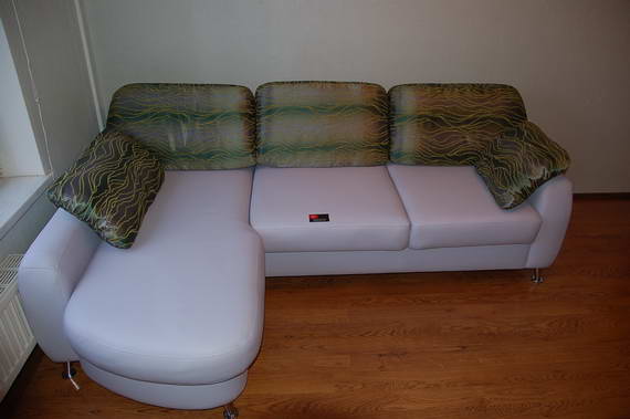 Багратионовская - обшивка кроватей, материал алькантара