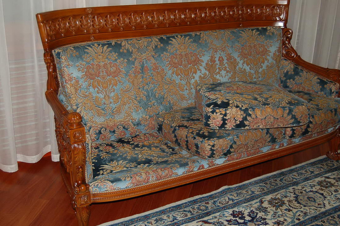 Киевский - обшивка стульев, материал рококо