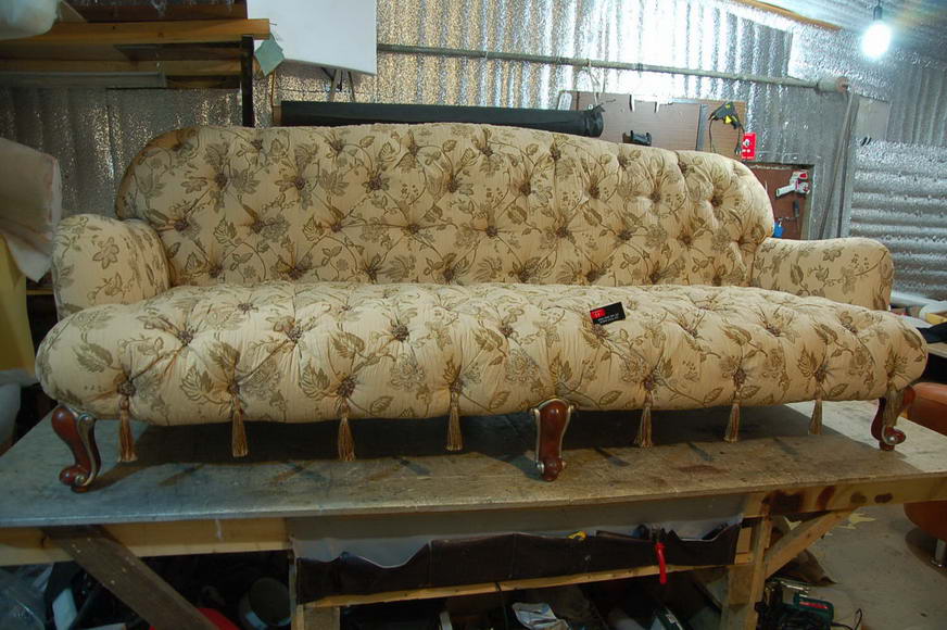 Ховрино - обшивка диванов, материал алькантара
