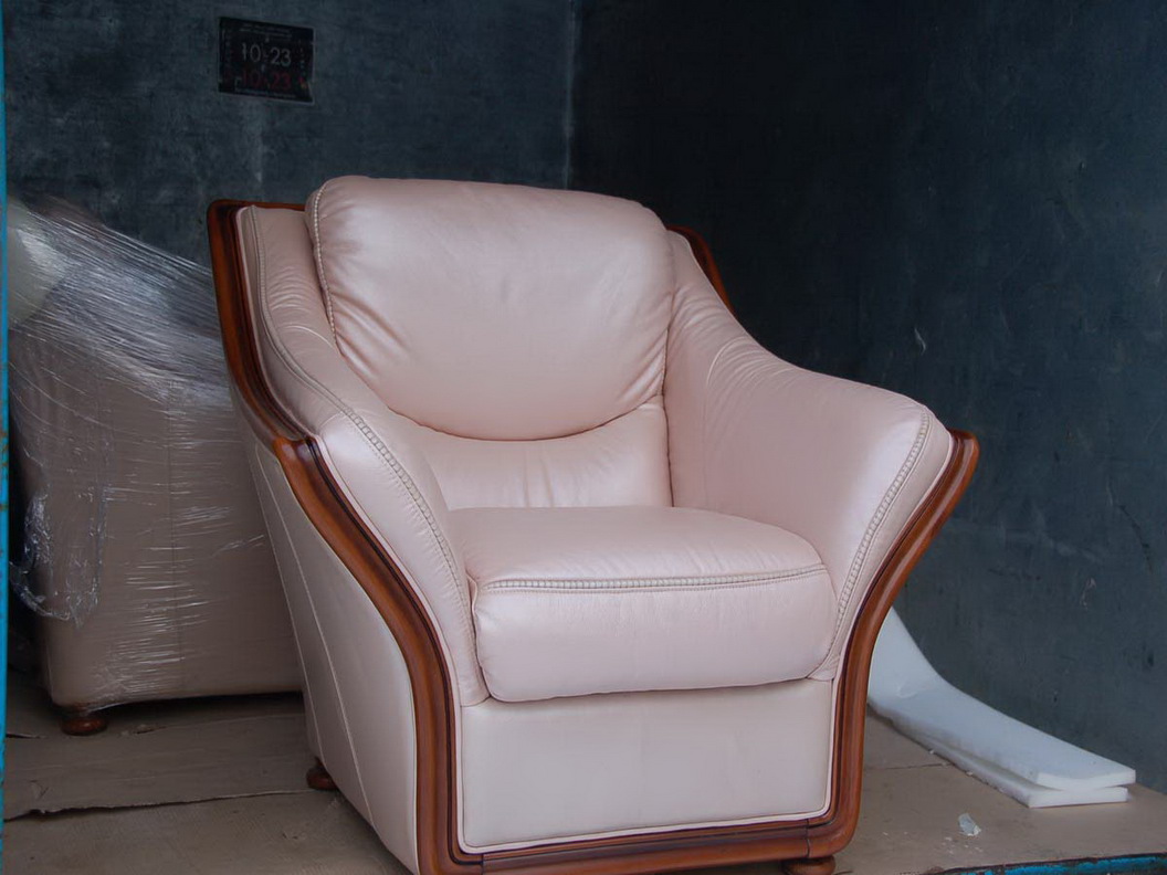 Боровицкая - обшивка диванов, материал флок на флоке
