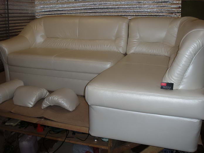 Щелково - обшивка диванов, материал кожа