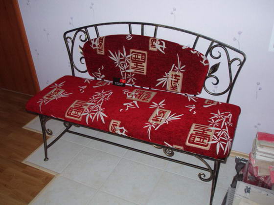 Беговая - обшивка диванов, материал ягуар