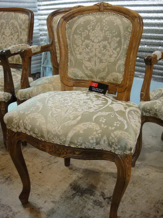 Воробьевское шоссе - обшивка стульев, материал кожа