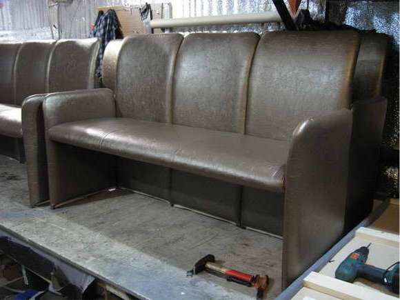 Балаклавский проспект - перетяжка стульев, материал флок на флоке