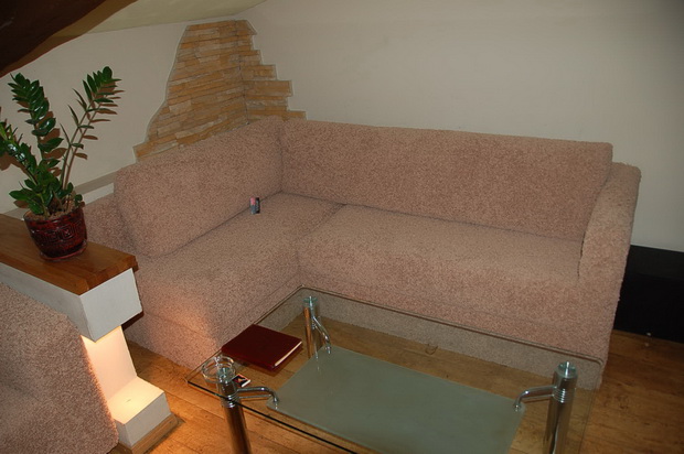 Милицейский - перетяжка диванов, материал флок