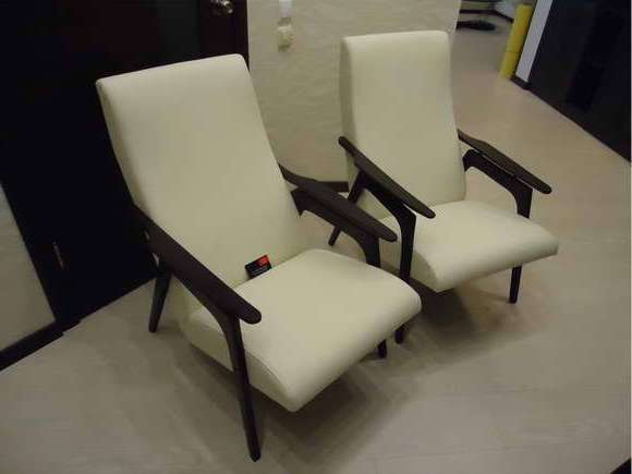Белокаменная - перетяжка стульев, материал флок