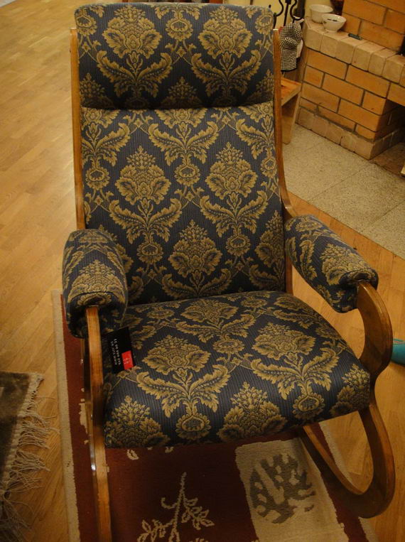 Павелецкая - перетяжка стульев, материал велюр