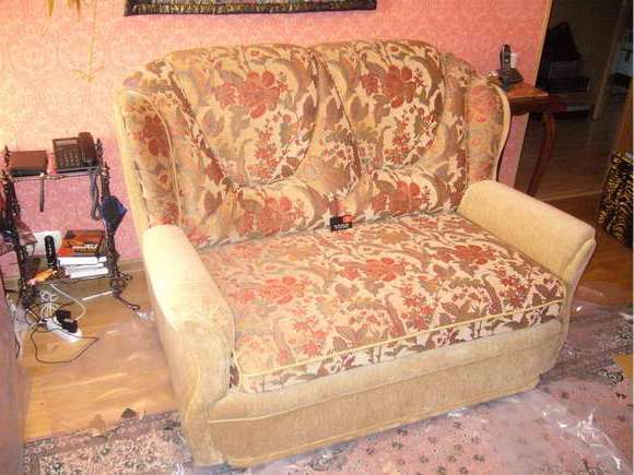 Стрешнево - перетяжка диванов, материал натуральная кожа