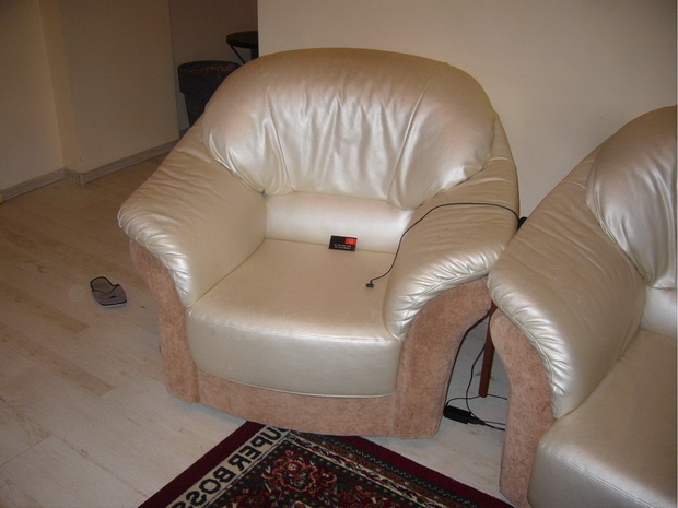 Бауманская - перетяжка стульев, материал велюр