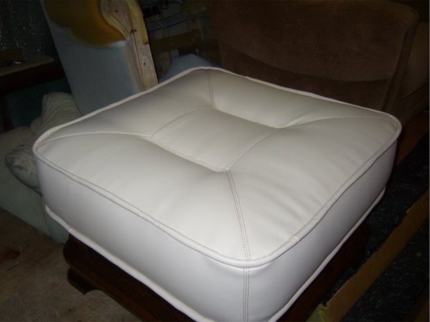 Белая дача - перетяжка кроватей, материал шенилл