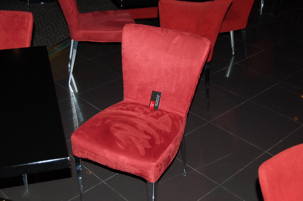 Акулово - пошив чехлов на стулья, материал рококо