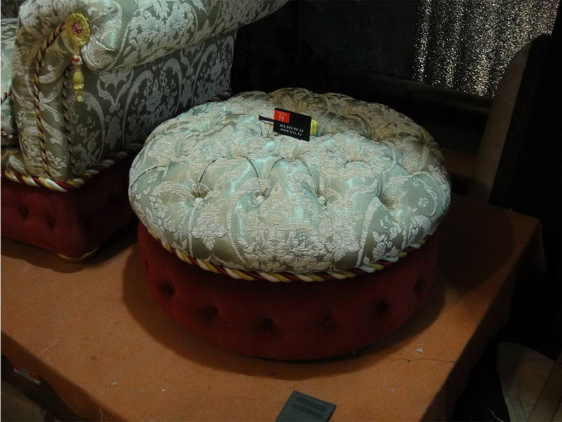 Селигерская - пошив чехлов на диваны, материал репс-велюр