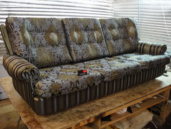 Баррикадная - пошив чехлов на диваны, материал шенилл