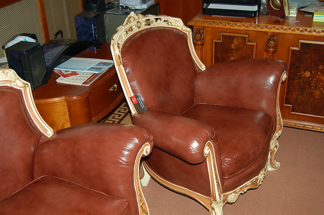 Окская - ремонт стульев, материал кожзам
