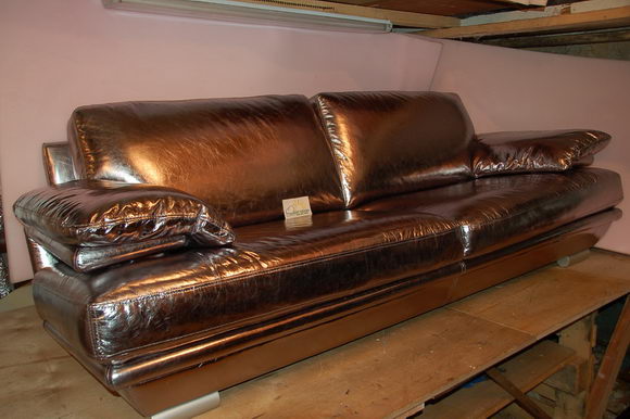 Горки - ремонт диванов, материал алькантара