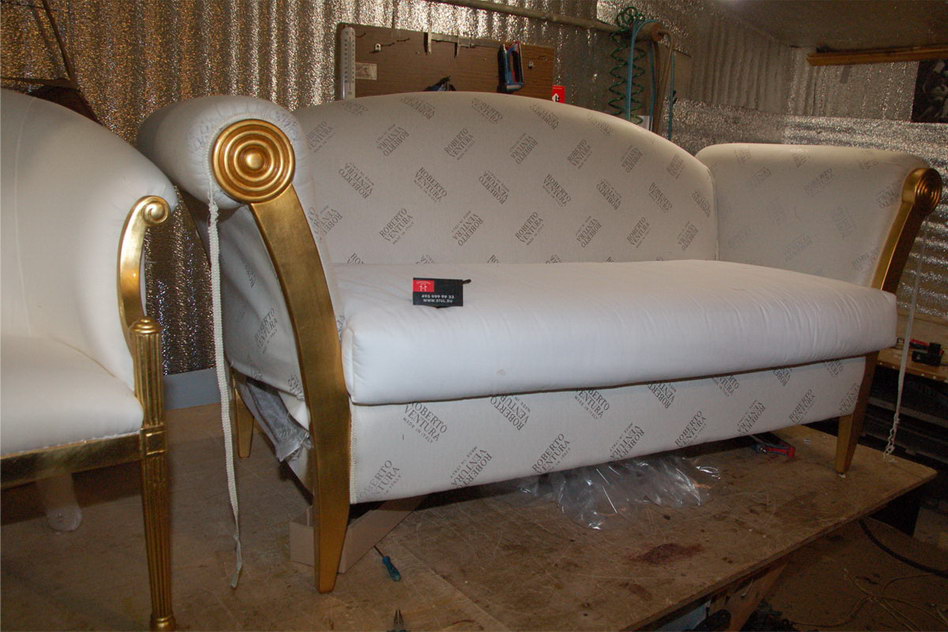 Белокаменная - ремонт диванов, материал кожзам