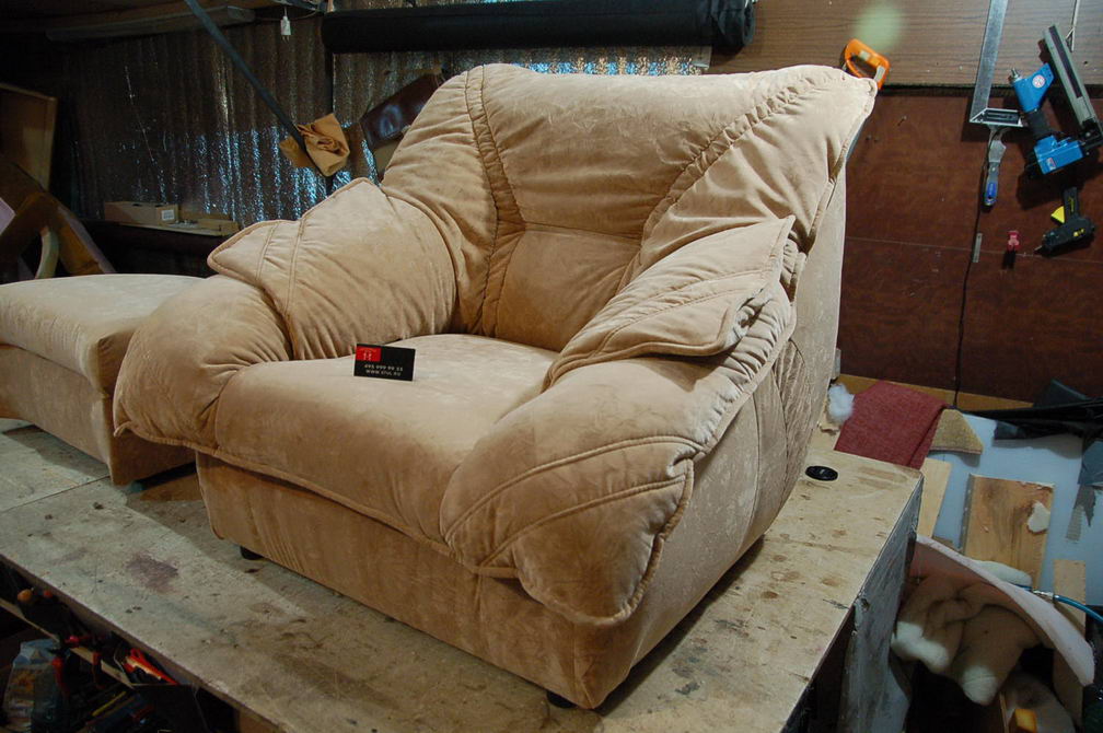 Андроновка - реставрация диванов, материал нубук