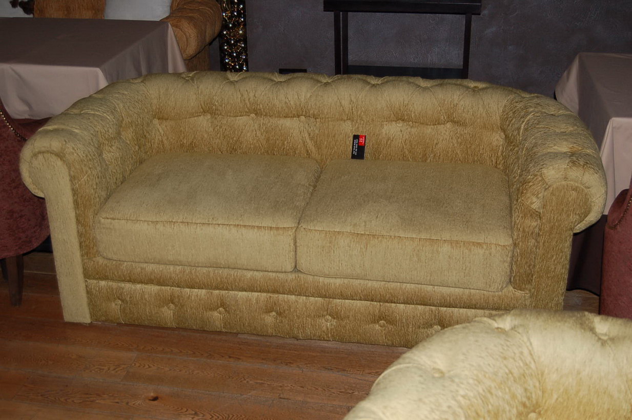 Яхрома - реставрация диванов, материал рококо