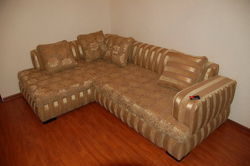 Арбатская - реставрация диванов, материал гобелен