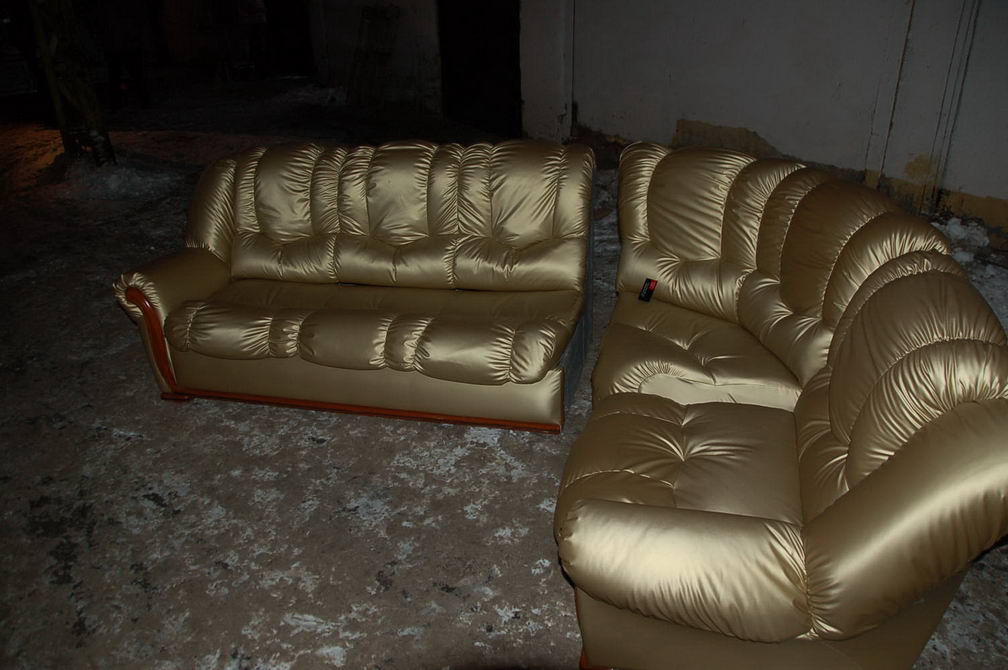 Академическая - реставрация диванов, материал экокожа