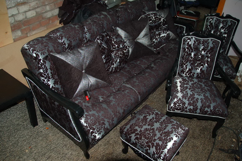 Белоозерский - реставрация мягкой мебели, материал ягуар
