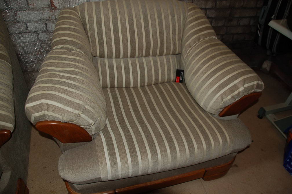 Мосрентген - реставрация диванов, материал флок