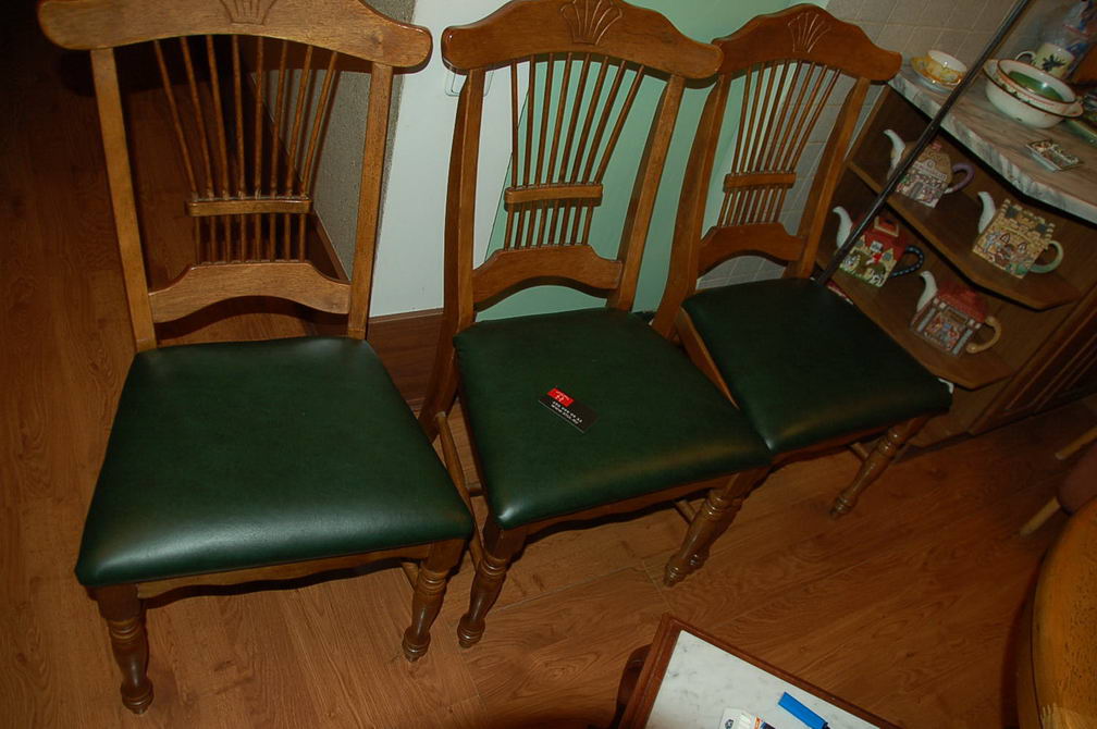 Балтийская - реставрация стульев, материал замша