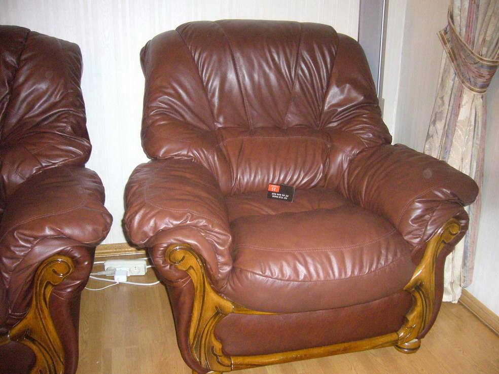 Бачуринская - реставрация стульев, материал ягуар