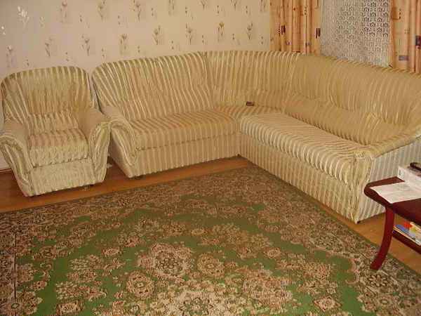 Сабурово - реставрация диванов, материал букле