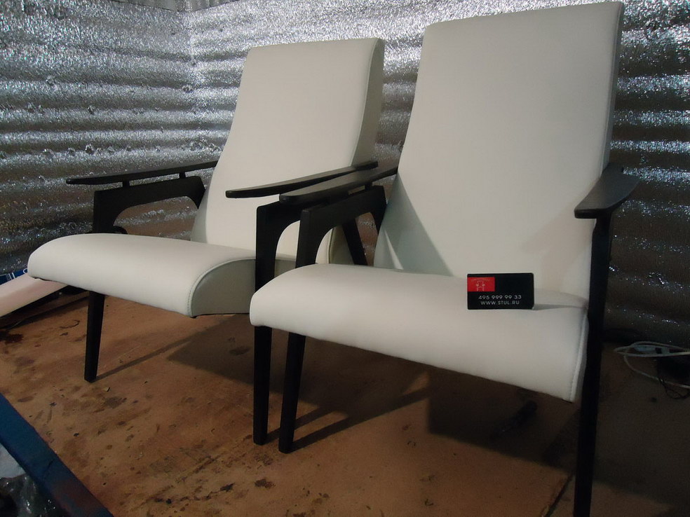 Проспект Буденного - реставрация стульев, материал букле